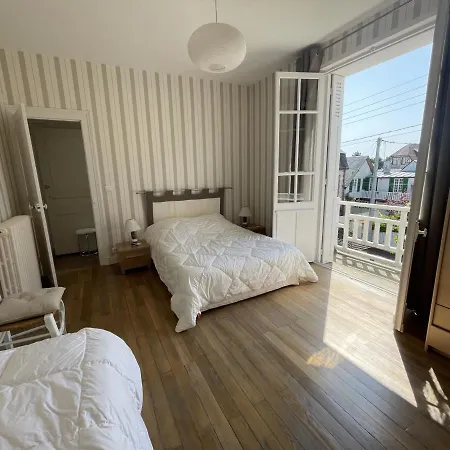 Spacieuse A Cabourg, 200m Plage, Jardin, 5 Chambres, Parking, Menage Inclus - Fr-1-487-359 Cabourg